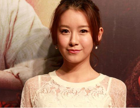 张子萱整形对比照 跟陈赫奉子成婚“辣妈”诞生 实现事业爱情双丰 - 珍美网