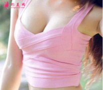 女人怎么让胸部变大？