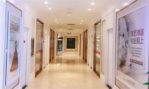 西安氟斑牙整容医院排名前五（干货满满）,西安林牙立齿口腔不仅热门口碑还好