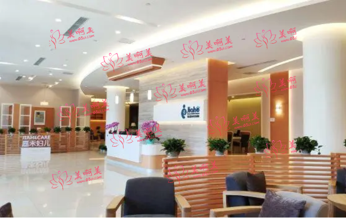 北京自体脂肪隆胸医生推荐，看看各位医生实力如何！价格收费贵不贵