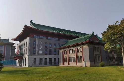 国内哪些人气医院做隆胸技术好？八大处、九院等值得一去！