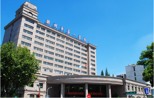 湖州割眼袋医院哪家强？下面三家榜单排行前三！