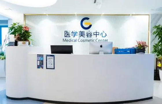 广州自体脂肪填充做得好的医院有？华美、紫馨、韩妃等都很不错
