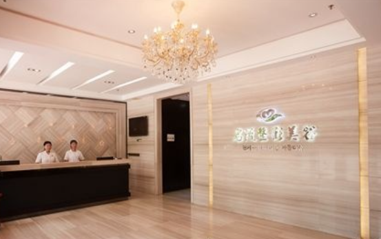 汕头假体隆鼻效果佳的医院揭秘：五家受欢迎的机构强烈推荐！