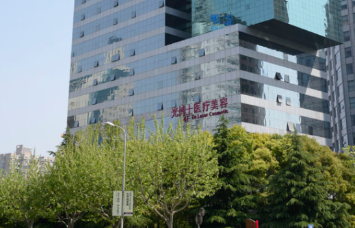 上海整形医院排名前五名单公布：华美、艺星、美立方等值得信赖！