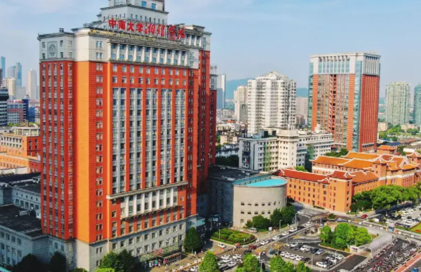 中南大学湘雅医院丰胸技术好吗？真实隆胸案例曝光！