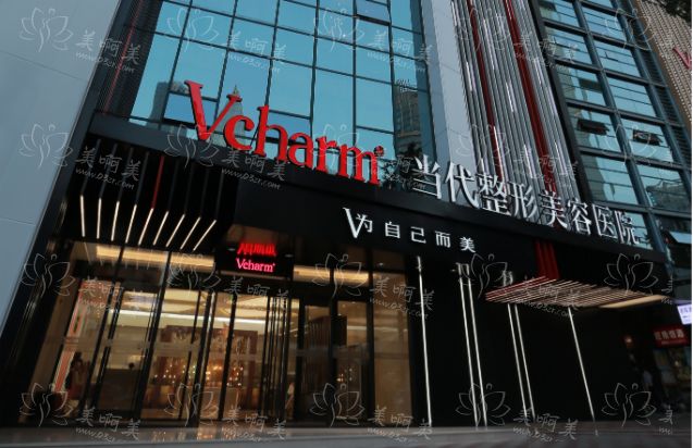 重庆整形医院注射丰唇技术好的有哪些？实力医院简介曝光！