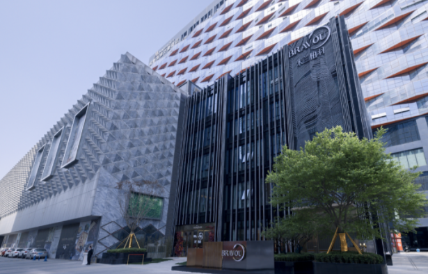 成都哪家整形医院隆胸技术更好？省人民医院、铜雀台等实力对比！