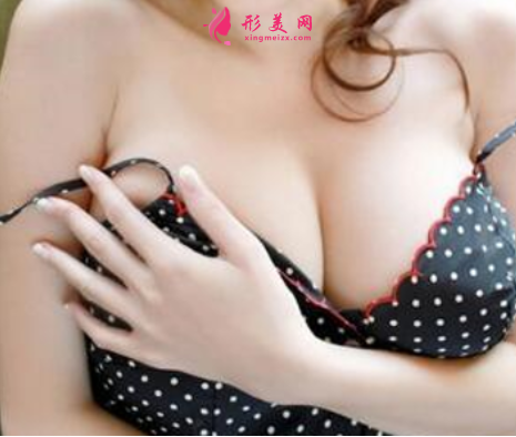 自体脂肪隆胸会有血肿吗