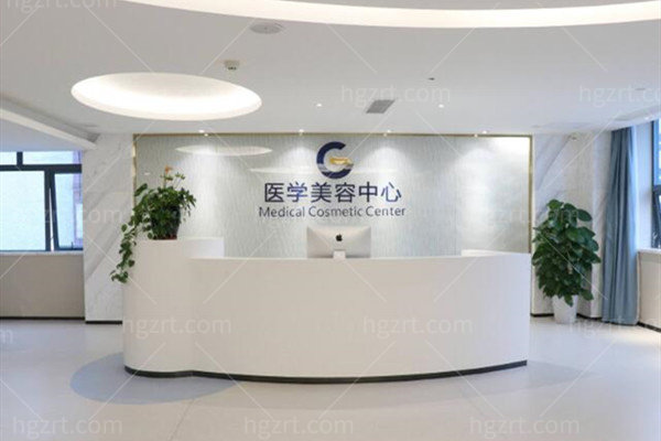 广州高尚医疗美容收费标准：耳再造4w+脂肪隆胸1w+隆鼻4970