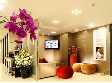 深圳阳光医院怎么样 综合隆鼻多少钱 医院地址|鼻整形专家介绍