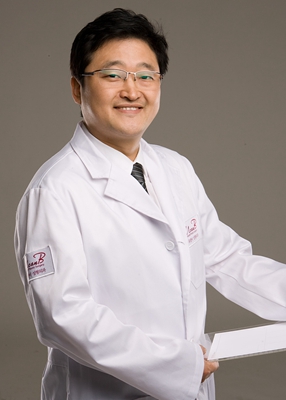 北京韩式双眼皮哪家医院好 北京伟力圣韩美 知名韩国专家坐镇