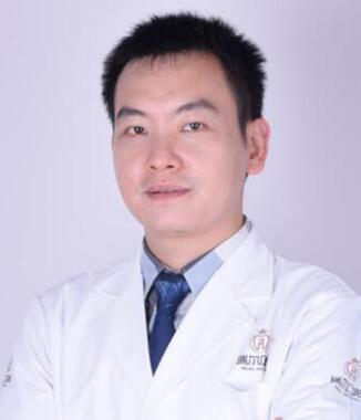 南昌一附院口腔科哪个医生好？黄辉，文冰2位医生都不错！